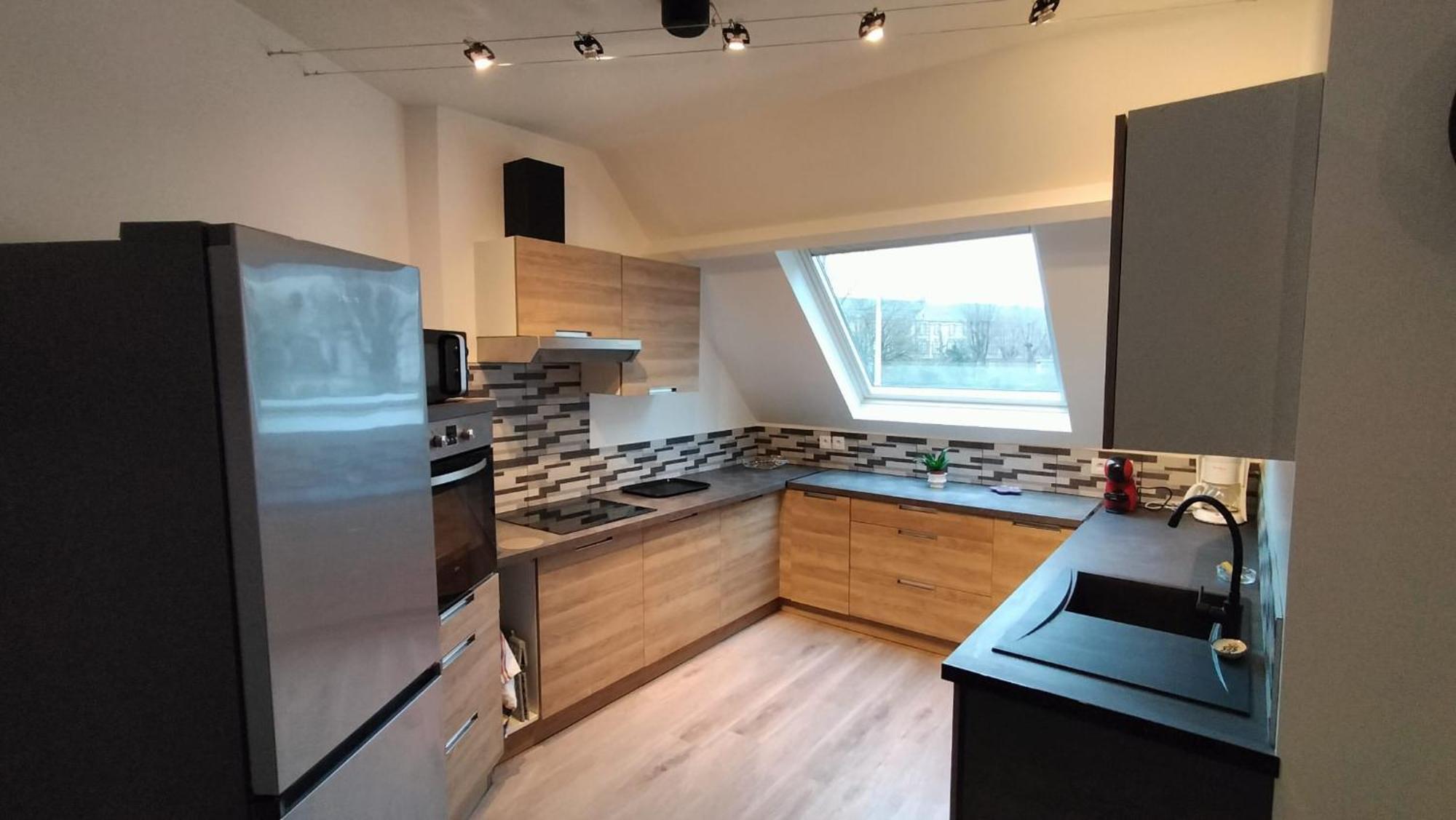 Spacious Flat Close To The Railway Station Троа Стая снимка